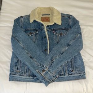 Levi’s Sherpa jacket
